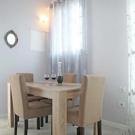 Apartment Kostantin Dionysos