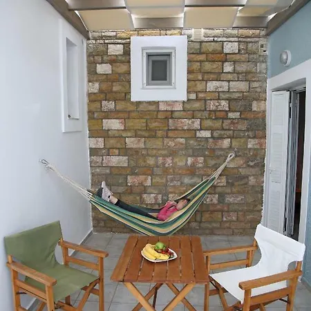 Apartment Kostantin Dionysos *